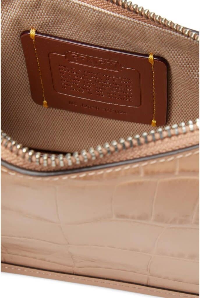 Coach Swinger 20