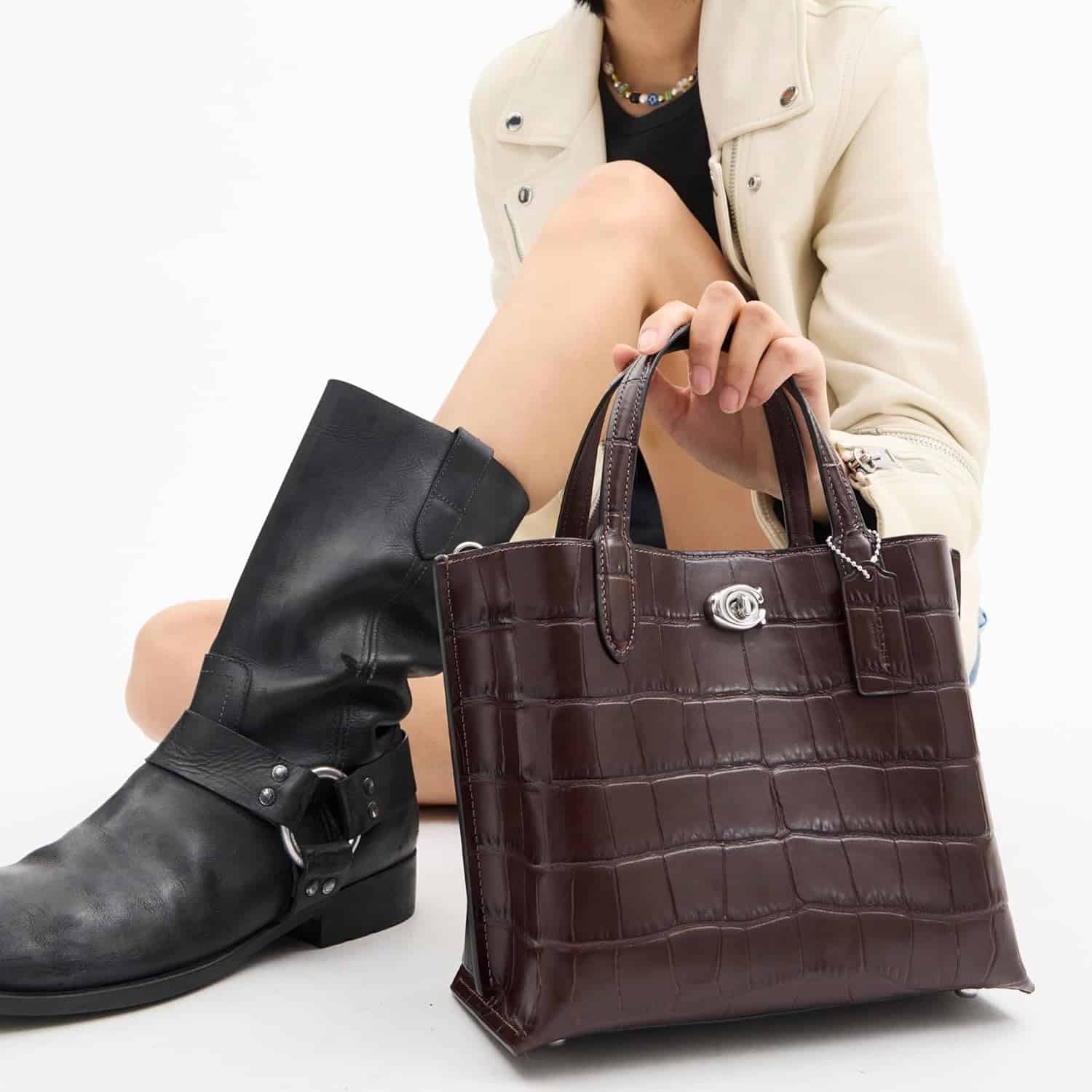 Coach Willow Tote 24 8