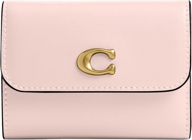 Coach Women’s Essential Card Holder Wallet Review
