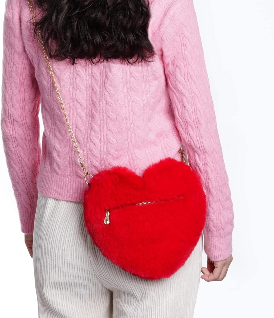 Heart Shaped Faux Fur Purse Fluffy Crossbody Bag Chain Shoulder Bag Cute Clutch Halloween Valentine Women Girls
