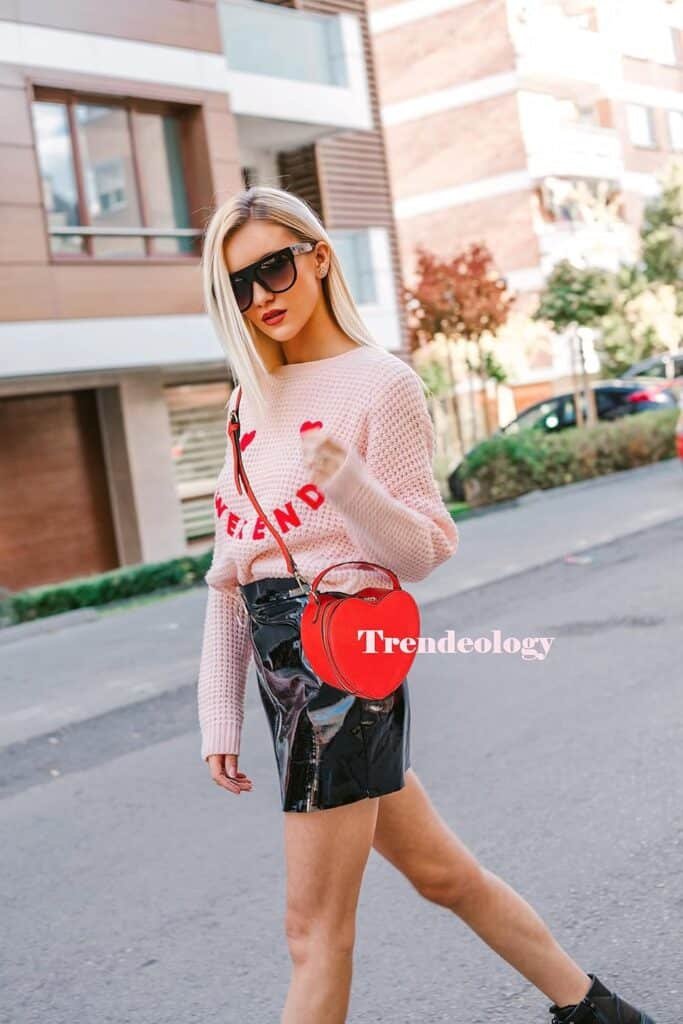 Trendeology Cute Heart Shape Girls Womens Vegan Leather Small Handle Satchel Crossbody Purse