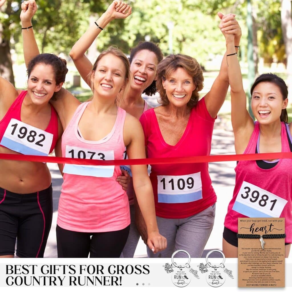 Henoyso 10 Sets Track and Field Gift Bulk Cross Country Running Gifts, 10 Adjustable Running Charm Bracelets 10 Track and Field Keychains with 10 Organza Bags for Women Men