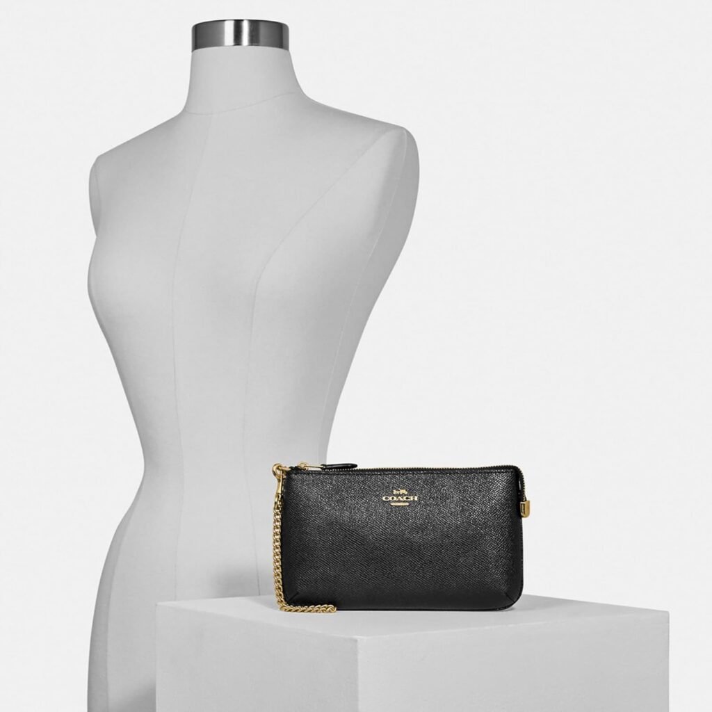 Coach Womens Crossgrain Leather Wristlet W Chain