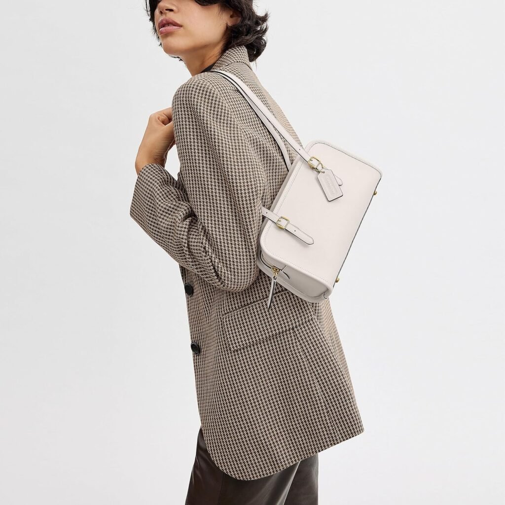 Coach Womens Swing Zip