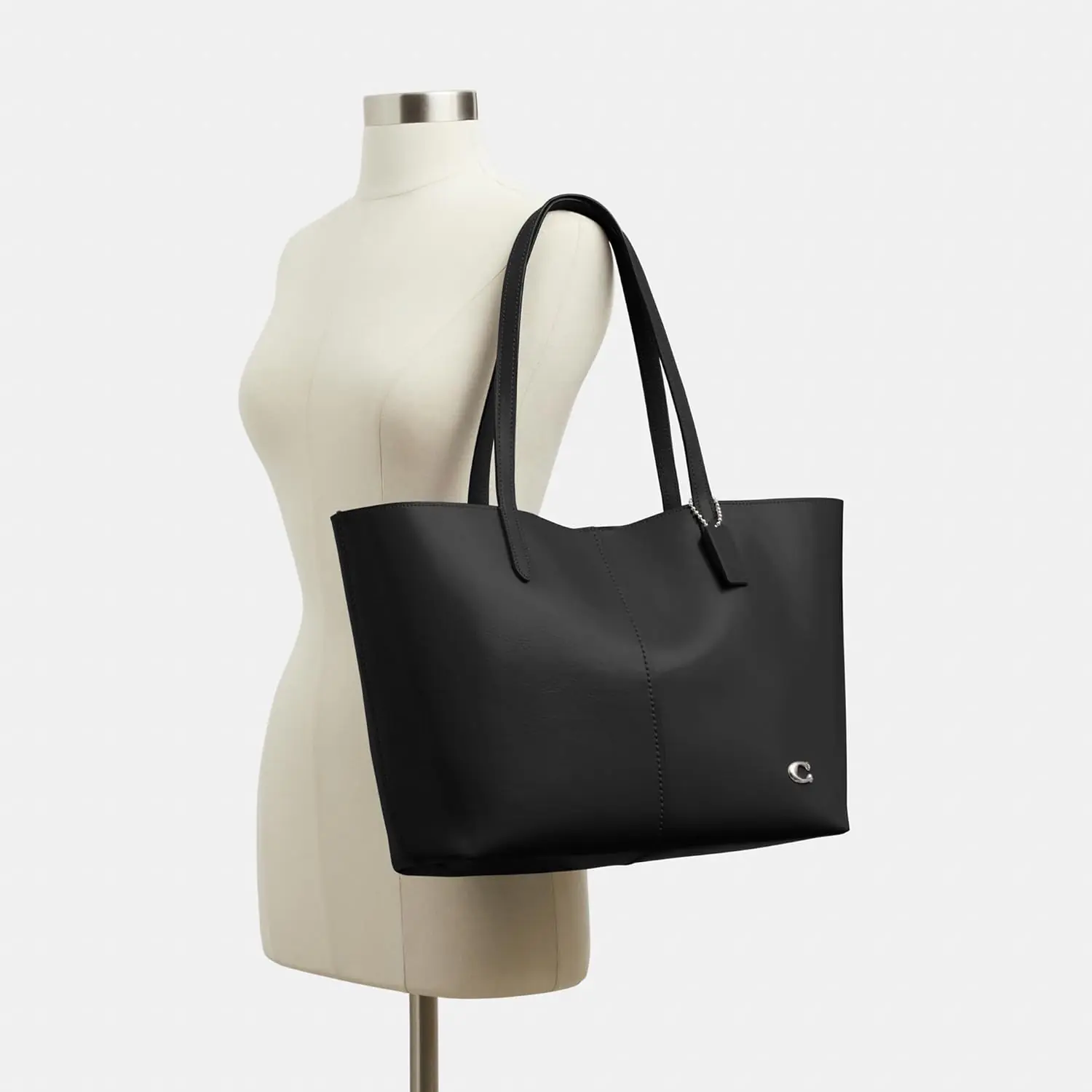 Coach Ew Nomad Tote Black 1